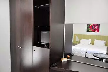 فندق Tony's Beach