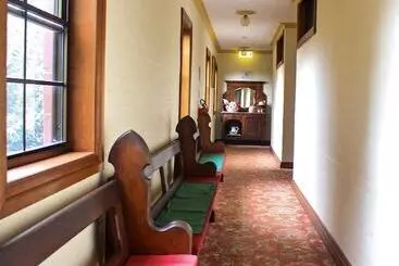 Мотель The Manor