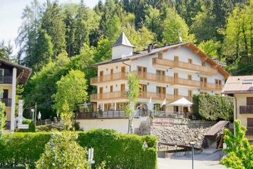 Отель Chalet Fiocco Di Neve