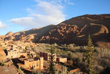 Ostello Auberge Restaurant Zahra