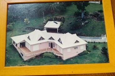 ベッドアンドブレックファースト Appartement Emeraude