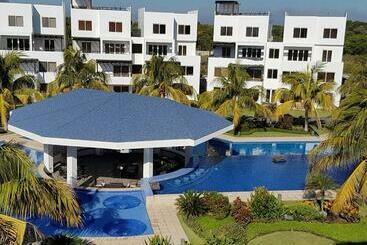 هتل آپارتمان Brisa Del Mar Condominio El Muelle
