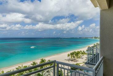 アパートホテル Club Se7en At Beachcomber