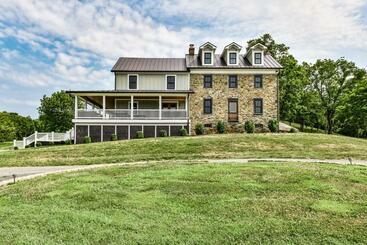 Trinity Farm Magnolia Farmhouse