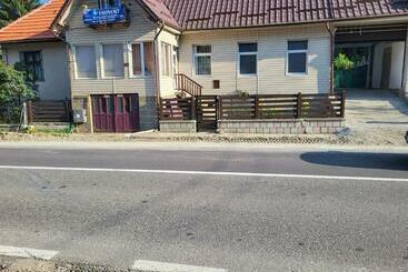 פנסיון Casa Ernst