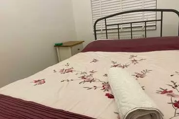 ベッドアンドブレックファースト London Rooms With Free Parking 134