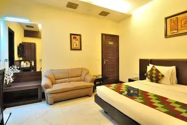 Fabhotel G K Ring Road