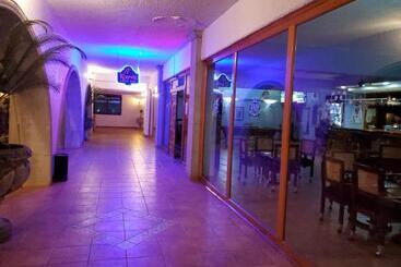 בית מלון כפרי Mision Santa Maria