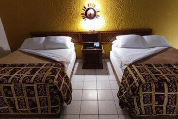 酒店 Mision Santa Maria