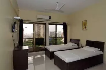 Apartament 14 Square Goregaon