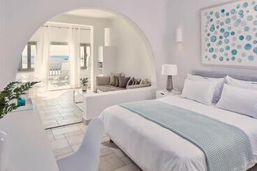 هتل Aqua Blue Beach