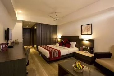 Hotel Yashshree Milestone