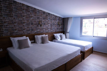 فندق Infinity City