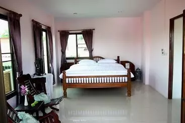 هتل Loy Manee House
