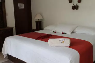 Отель Suites Las Marias