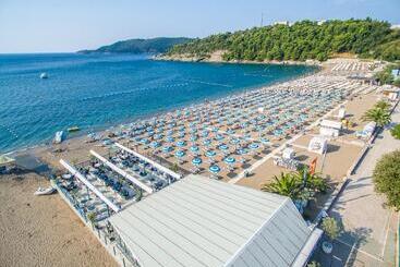 Mediteran Hotel & Resort