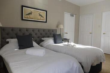 בית מלון כפרי The Bathurst Arms