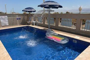 מלון דירות Duchess Of The Sea By Crown