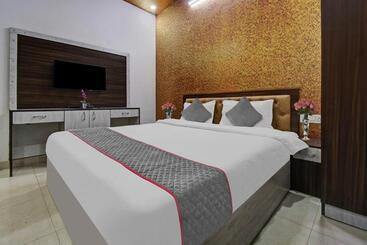 Hotelli Townhouse The Lotus