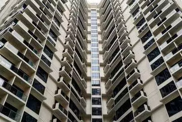 アパートホテル Morgan Suite Bgc Shortwalk4 Venice Canal Mall Free Pool Gym