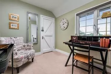 Crazy Fox Hurley Boutique B&b