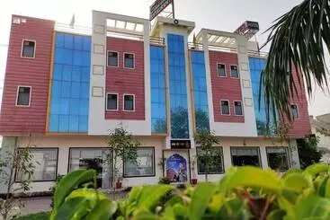 Hotel Royal Celebration Inn