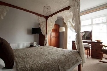 فندق The Bugle Coaching Inn