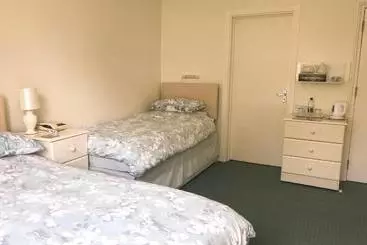 Majatalo Elerkey Guest House