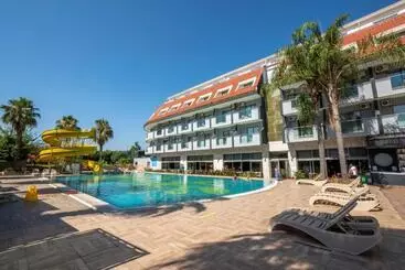 Hotelli Dedeman Kemer Resort Ultra All Inclusive