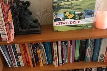 Bed and Breakfast Offa Dyke House