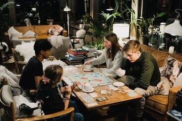 Fjærland Fjordstove Hotell Huseby Hotelldrift As