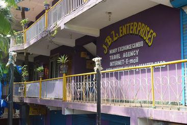 Hostal J.b.l Enterprises