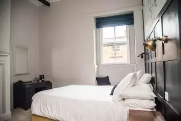 Отель The Crown