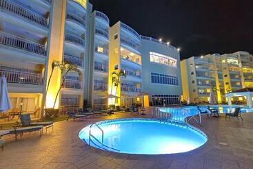 The Villas At Simpson Bay Resort