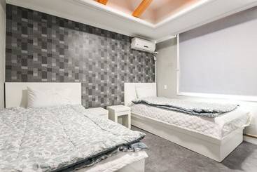 Motel Gwangju Nongseong Dong Crystal