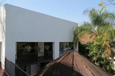 ペンション Pensao Guest Lodge