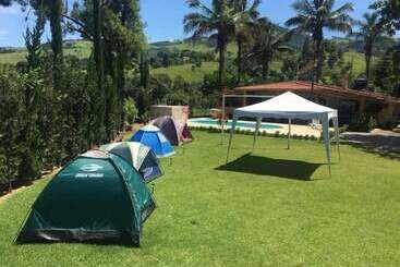 Hostel Cantinho Família Aventura