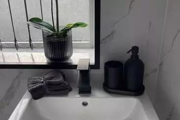 Residens Immaculate Luxury 2 Bed Apartment In Liverpool