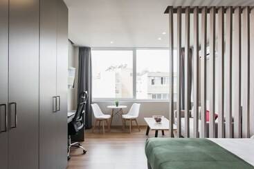 هتل آپارتمان Wyz Attiki Apart