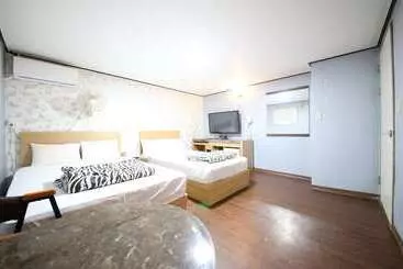 Motel Sillim Holiday
