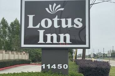 فندق على الطريق Lotus Inn