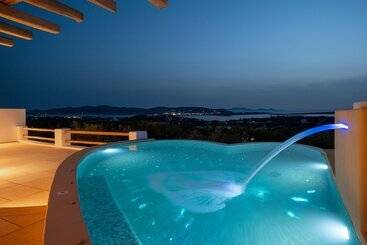 בית מלון כפרי Utopia Suites By Anna Platanou   Adults Only