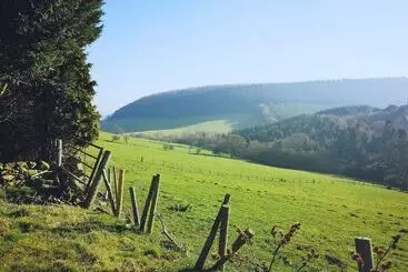 Casa Rural 2 X Double Bed, Glamping Wagon In Dalby Forest