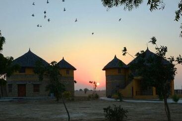 Devi Desert Resort And Retreat