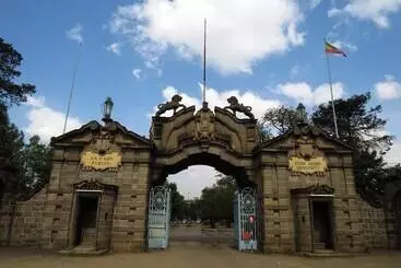 Black Horse Hotel Apartment