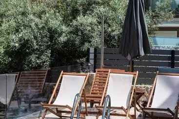 Huoneistohotelli Bluemoments Naum Nikiana