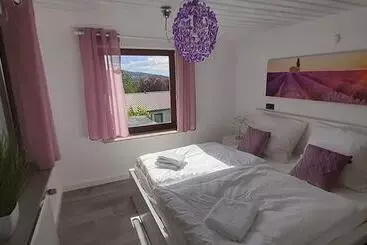 ベッドアンドブレックファースト D&b Staycation Resort