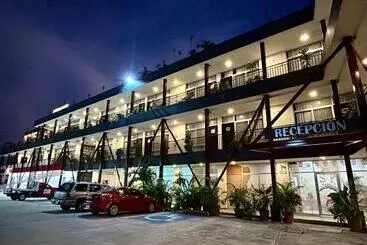 Hotelli Yorio Inn