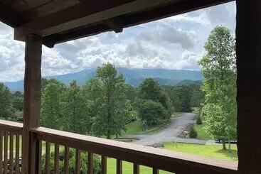 Mökkimajoitus Hunter Jack S