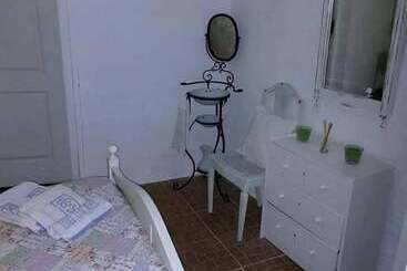 레지던스 Lovely 3 Bed House In Reguengos De Monsaraz